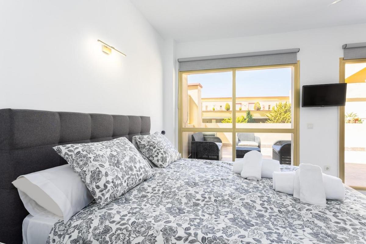 Oleholidays 323 Romana Playa Junto Al Mar Marbella